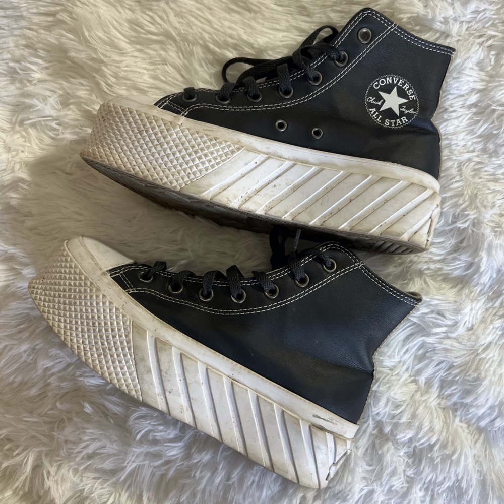 Chuck Taylor All Star Lift 2X Platform Matte Metallic Sneakers - Picture 6 of 13